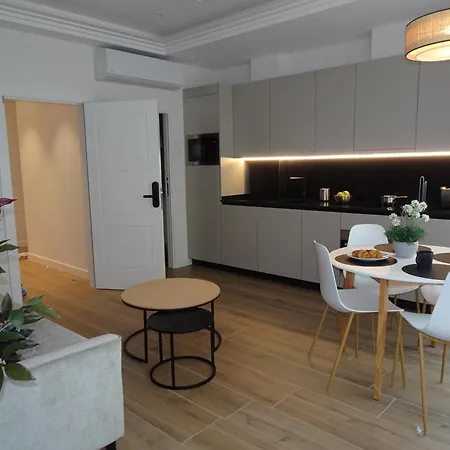 Prior By Gaiarooms Salamanca